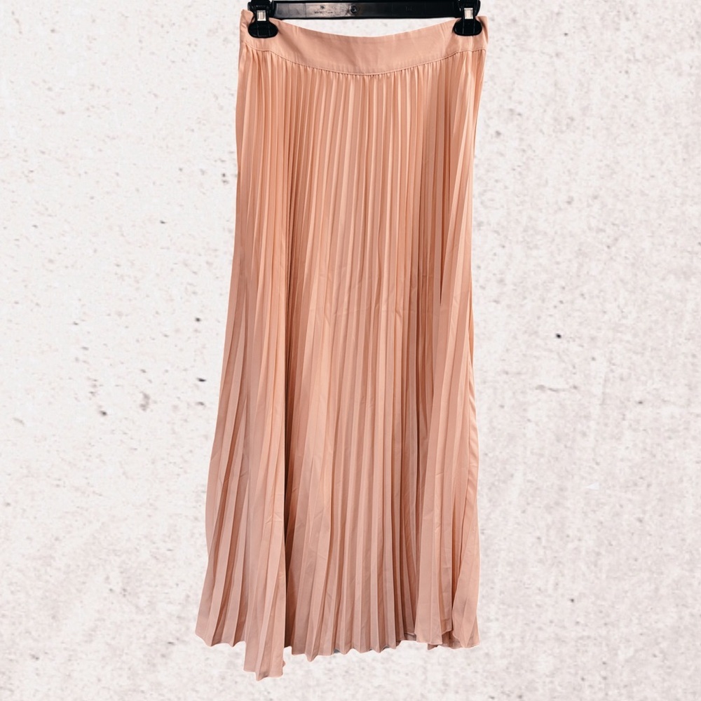 Elegant Pleated Maxi Skirt in Peach